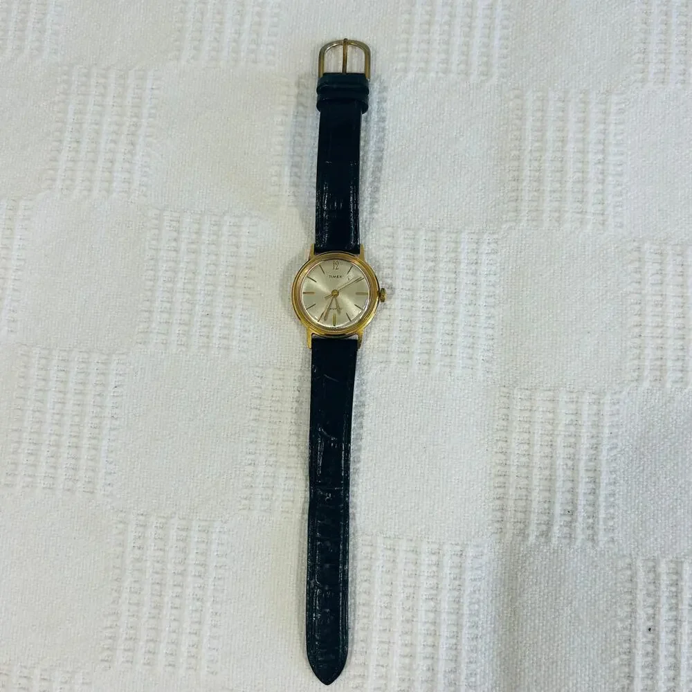 Timex Sprite Mechanical Watch 1965 Womens Goldtone Champagne Dial Runs Great